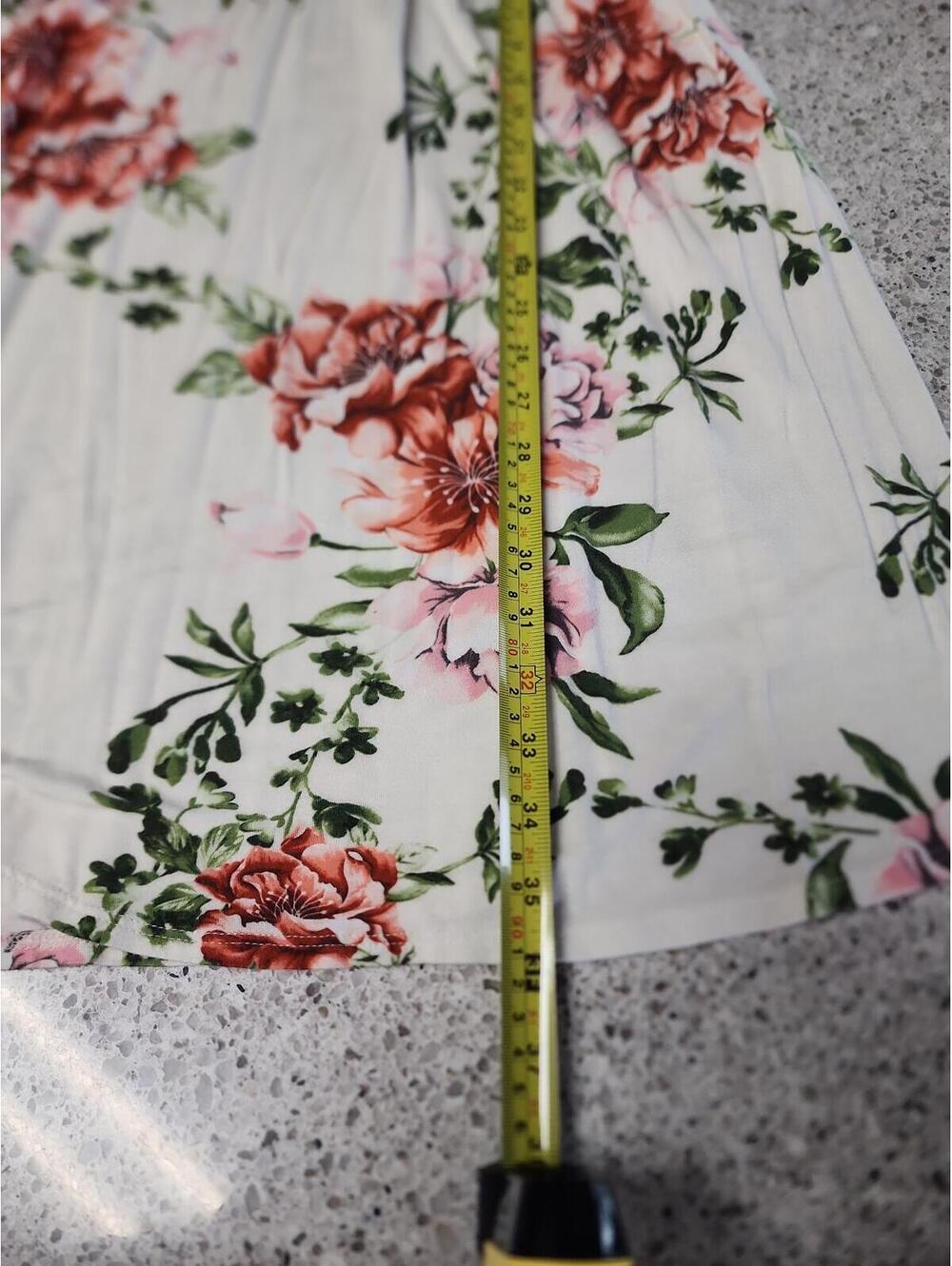 Dress - Picture 6 of 7